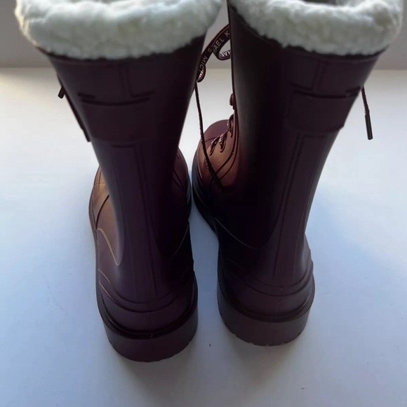 MICHAEL KORS MONTAIGNE PVC RAIN BOOTS LOGO SHOE LACE SIZE 7 - Picture 6 of 6
